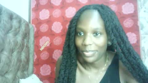 Snapshot of hot_berry2003 chatting on 10.08.25 Millie online show from 10.08.25