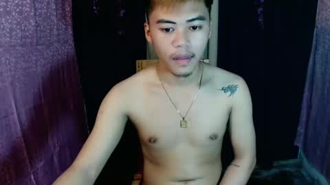 Snapshot of hot_emmanuel chatting on 02.26.25 hot_emmanuel online show from 02.26.25