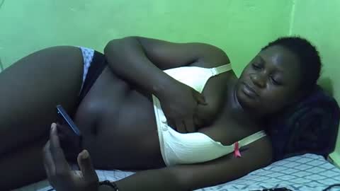 Snapshot of hot_girlly chatting on 09.15.25 hot_girlly online show from 09.15.25