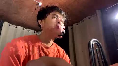 Snapshot of hot_kianxx chatting on 10.02.25 hot_kianxx online show from 10.02.25