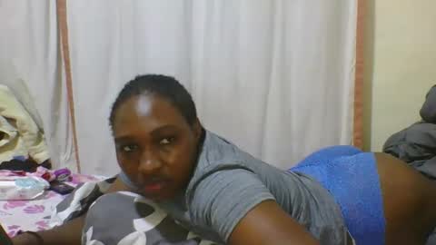 Snapshot of hot_masha chatting on 09.17.25 hot_masha online show from 09.17.25