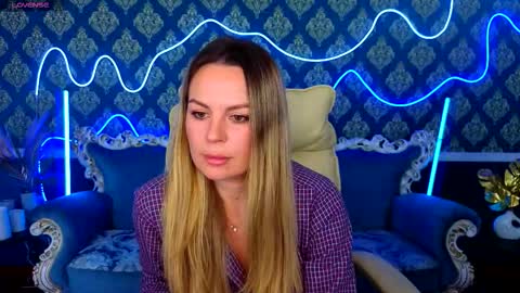 hot_natallie online show from 11.19.25