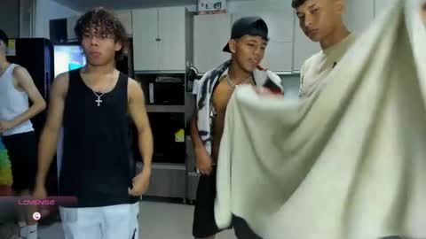 Vanesa Oliver and Andrew online show from 10.08.25