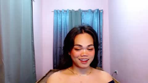 Snapshot of hotbabe_rica chatting on 12.16.24 Ricaa online show from 12.16.24