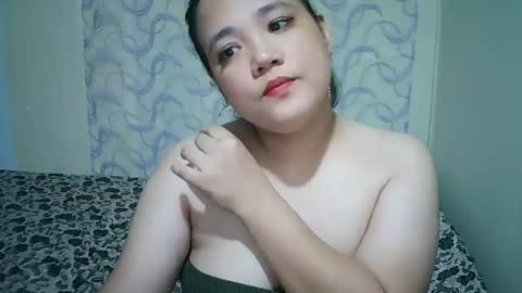 Snapshot of hotbabymomma chatting on 02.22.25 Lynn online show from 02.22.25