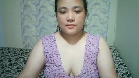 Snapshot of hotbabymomma chatting on 02.23.25 Lynn online show from 02.23.25