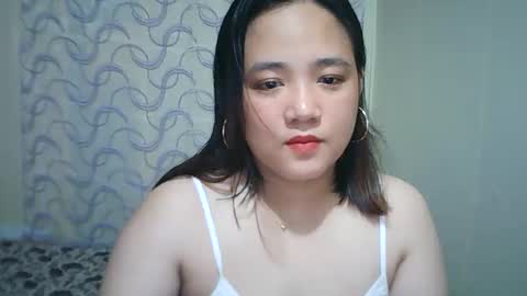 Snapshot of hotbabymomma chatting on 03.06.25 Lynn online show from 03.06.25