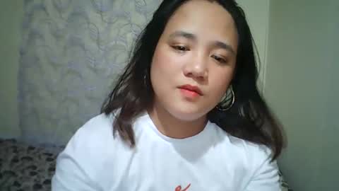 Snapshot of hotbabymomma chatting on 03.06.25 Lynn online show from 03.06.25