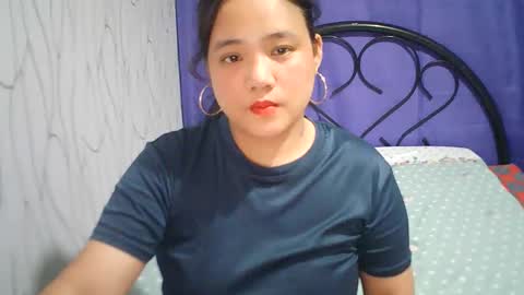 Snapshot of hotbabymomma chatting on 03.11.25 Lynn online show from 03.11.25