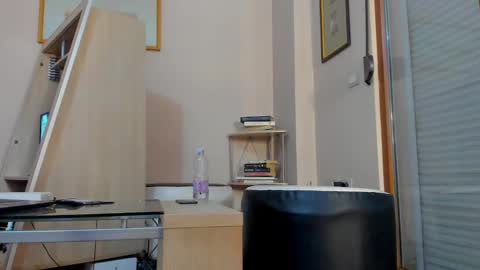 Snapshot of hotel77777 chatting on 12.08.24 Erika online show from 12.08.24