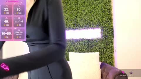 Snapshot of hotfallingdevil chatting on 02.10.25 hotfallingdevil online show from 02.10.25