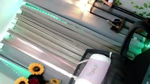 hotgirl_krisxx online show from 10.30.25