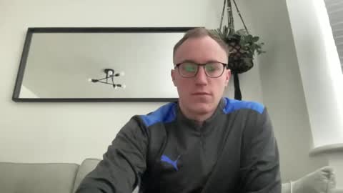 Snapshot of hotholby86 chatting on 02.16.25 hotholby86 online show from 02.16.25