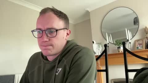 Snapshot of hotholby86 chatting on 03.12.25 hotholby86 online show from 03.12.25