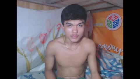 Snapshot of hotking_cummer chatting on 10.27.25 hotking_cummer online show from 10.27.25