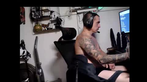 Snapshot of hotkinkytat chatting on 12.04.24 hotkinkytat online show from 12.04.24