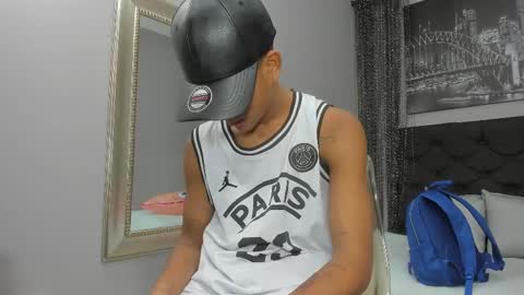 Hotkoljei online show from 02.20.25