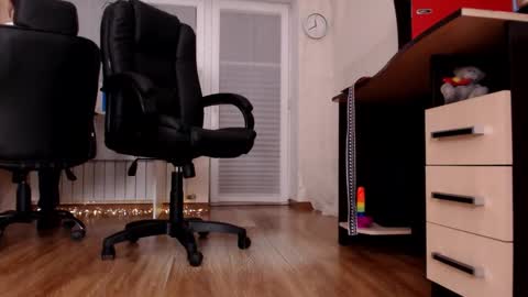 CassieAndDonald online show from 10.02.25