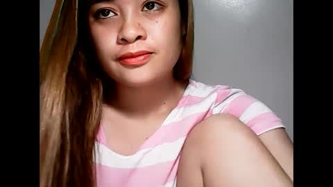Snapshot of hottie_asianbabe chatting on 12.12.24 Leen online show from 12.12.24