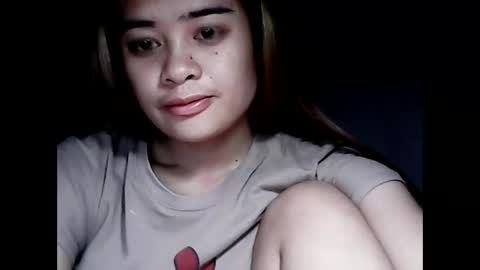 Snapshot of hottie_asianbabe chatting on 12.20.24 Leen online show from 12.20.24