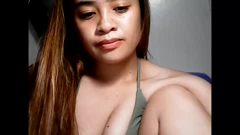 Snapshot of hottie_asianbabe chatting on 01.15.25 Leen online show from 01.15.25