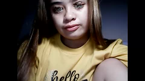 Snapshot of hottie_asianbabe chatting on 01.22.25 Leen online show from 01.22.25
