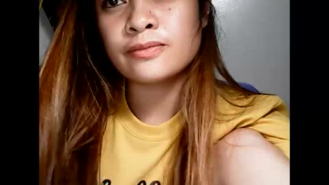 Snapshot of hottie_asianbabe chatting on 01.28.25 Leen online show from 01.28.25