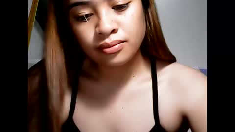 Snapshot of hottie_asianbabe chatting on 03.07.25 Leen online show from 03.07.25
