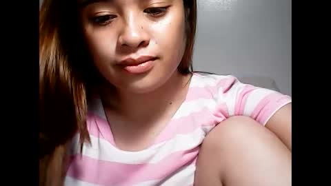 Snapshot of hottie_asianbabe chatting on 03.08.25 Leen online show from 03.08.25