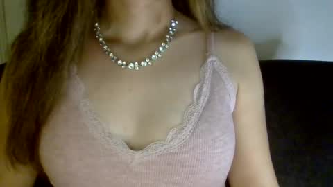 Snapshot of hotwinterxx chatting on 10.29.25 Hotwixx online show from 10.29.25