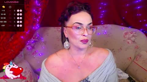Snapshot of hotzlata chatting on 02.08.25 Hotzlata online show from 02.08.25