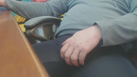 Snapshot of howardtheduc chatting on 02.16.25 Howard817 online show from 02.16.25