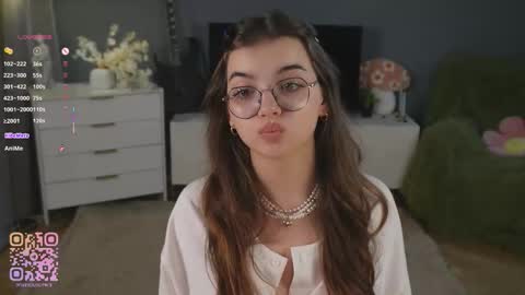 Snapshot of huba_booba chatting on 10.19.25 Diane online show from 10.19.25