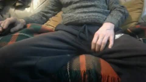 Snapshot of hugenob4u chatting on 12.25.24 hugenob4u online show from 12.25.24