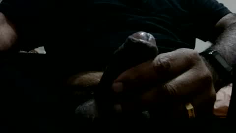 Snapshot of hugo_bulls chatting on 02.10.25 HunkyLover online show from 02.10.25