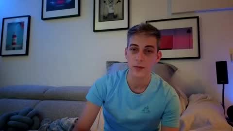 Snapshot of hugolandcam chatting on 01.31.25 Hugo online show from 01.31.25