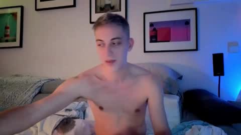 Snapshot of hugolandcam chatting on 02.14.25 Hugo online show from 02.14.25