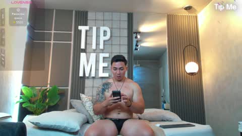 hunk_ryan online show from 12.19.24