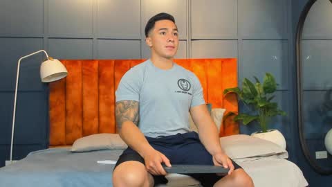 hunk_ryan online show from 02.07.25