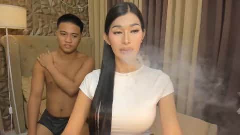 hunkhomerontop online show from 10.23.25