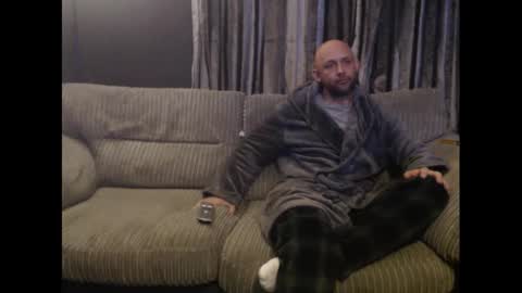 Snapshot of hunterandesme chatting on 01.14.25 HunterandEsme online show from 01.14.25