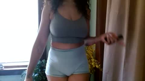 Snapshot of hunyybunz chatting on 11.15.25 Goddess Hunyy online show from 11.15.25