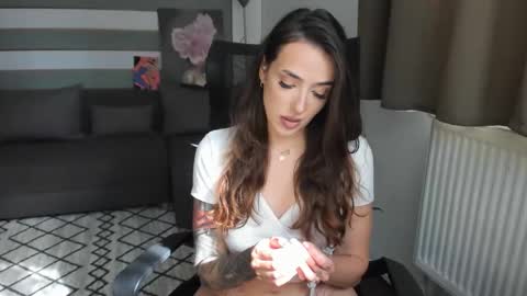 Baby Gal online show from 09.23.25