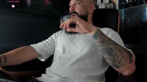 Snapshot of iamalexander_ chatting on 09.20.25 Lex online show from 09.20.25