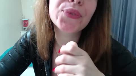 Snapshot of iamdaddyissues chatting on 01.02.25 Alice online show from 01.02.25