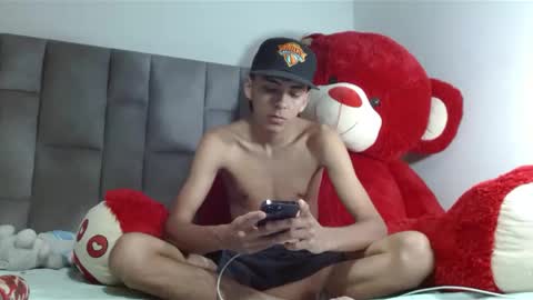 Snapshot of iammaik chatting on 03.11.25 iammaik online show from 03.11.25