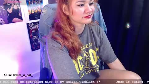 Snapshot of iammari_ chatting on 12.02.24 Mari online show from 12.02.24