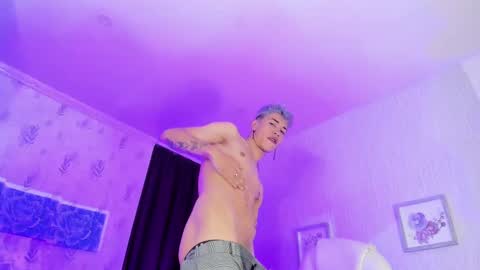 Snapshot of ianwayne_ chatting on 02.25.25 Andrew online show from 02.25.25