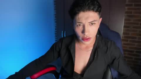 Snapshot of ianwayne_ chatting on 11.28.25 Andrew online show from 11.28.25