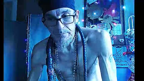 Snapshot of ibpms247 chatting on 12.31.24 PMS online show from 12.31.24